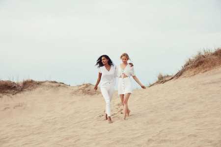 E keni menduar ndonjëherë çfarë të mira sjell ecja në rërë? Zbulojeni! E keni menduar ndonjëherë çfarë të mira sjell ecja në rërë? Zbulojeni!