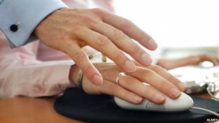 Seks në këmbim të notës! Denoncojnë studentët shqiptarë...[FOTOVIDEO]